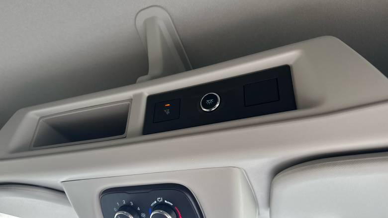 Ford Transit Minibus Transit 460 L4 Minibus Diesel Rwd 2.0 EcoBlue 165ps H3 17 Seater Trend Auto [Nav]